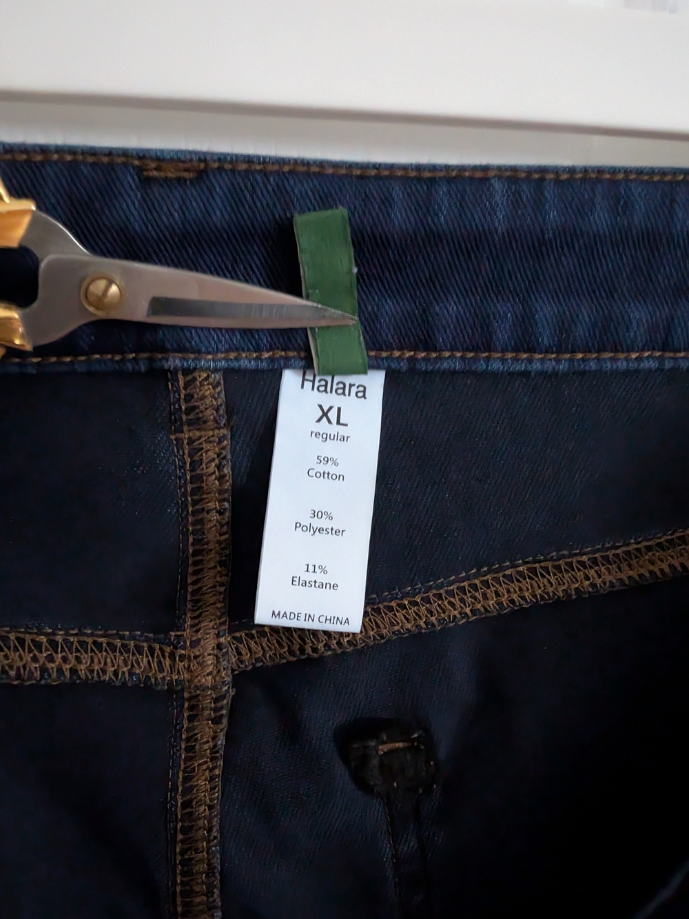 Halara Women's Dark Blue Flare Jeans Size XL - Picture 4 of 8
